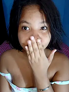 Snapshot of little_onixx chatting on 11-06-25, 11:55 little onixx online show from 11-06-25, 11:55