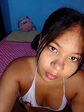 Snapshot of little_onixx chatting on 11-21-25, 10:25 little onixx online show from 11-21-25, 10:25