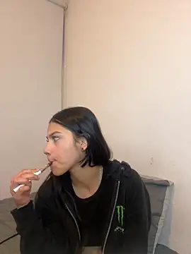 Snapshot of Mia_fire666 chatting on 12-02-25, 05:13 Mia fire666 online show from 12-02-25, 05:13