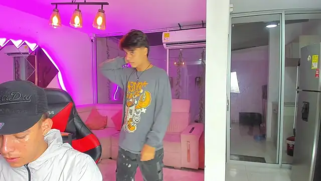 Houseofwarrios online show from 11-23-25, 05:18