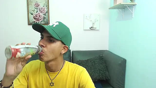 David 925  online show from 10-11-25, 03:39