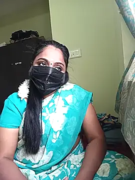 queendivya online show from 10-10-25, 03:27