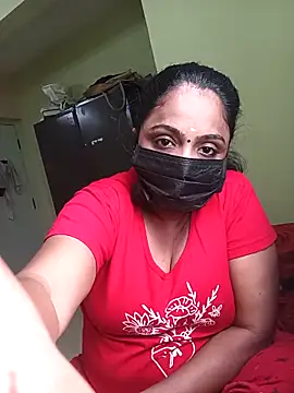 queendivya online show from 11-22-25, 04:11