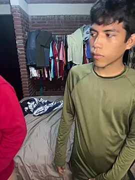 Snapshot of P4NT0J4 chatting on 03-03-26, 05:24 P4NT0J4 online show from 03-03-26, 05:24