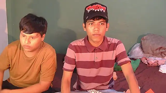 Snapshot of P4NT0J4 chatting on 03-15-26, 02:28 P4NT0J4 online show from 03-15-26, 02:28