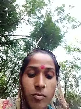 Snapshot of Hot_reshmaji chatting on 10-22-25, 10:48 Hot reshmaji online show from 10-22-25, 10:48