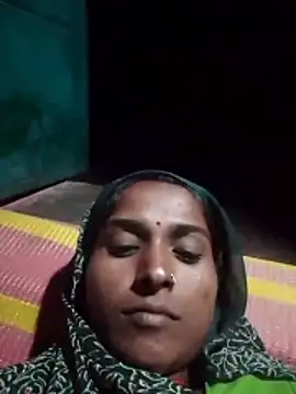 Snapshot of Hot_reshmaji chatting on 10-23-25, 03:44 Hot reshmaji online show from 10-23-25, 03:44
