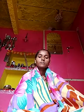 Snapshot of Hot_reshmaji chatting on 10-27-25, 06:06 Hot reshmaji online show from 10-27-25, 06:06