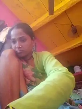 Snapshot of Hot_reshmaji chatting on 05-27-26, 06:21 Hot reshmaji online show from 05-27-26, 06:21