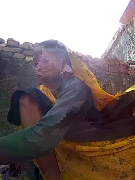 Snapshot of Hot_reshmaji chatting on 05-31-26, 03:15 Hot reshmaji online show from 05-31-26, 03:15