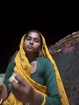 Snapshot of Hot_reshmaji chatting on 06-01-26, 03:14 Hot reshmaji online show from 06-01-26, 03:14
