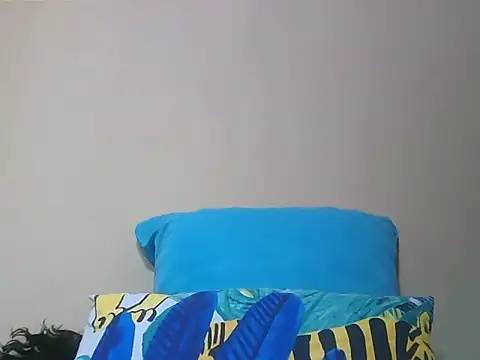 GAIGANTICBOOBS online show from 10-25-25, 01:46