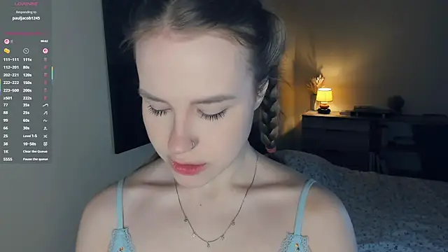 MaliaBourraine online show from 12-21-25, 07:04