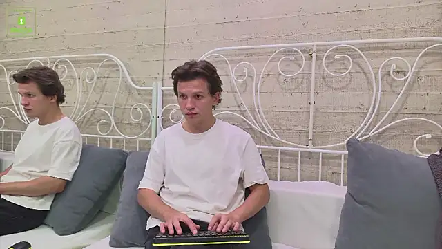 JesseCrosss online show from 09-23-25, 08:12