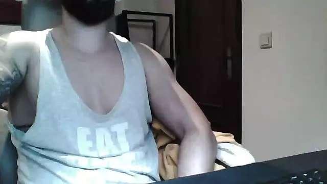 yourfantasy777 online show from 05-04-26, 12:17