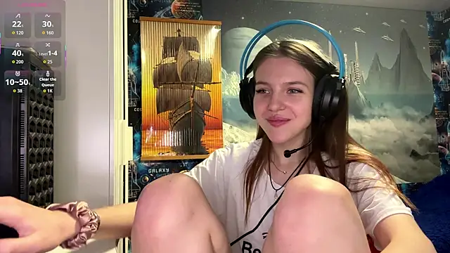 Elira Breeze online show from 11-24-25, 12:38