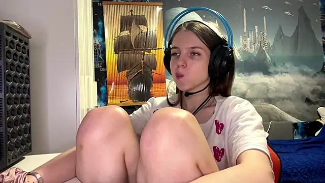 Elira Breeze online show from 12-01-25, 04:56