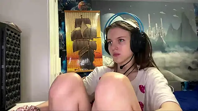 Elira Breeze online show from 12-03-25, 12:47