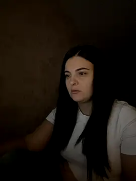 SweetBerryX online show from 10-04-25, 11:52