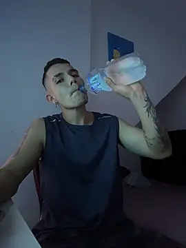 BooyHott  online show from 12-01-25, 09:09