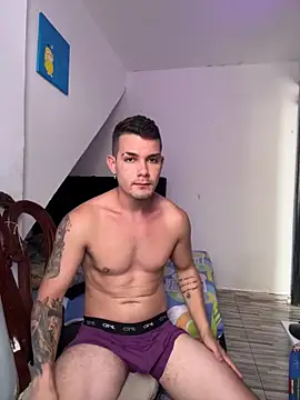 BooyHott  online show from 02-08-26, 06:55