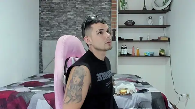 BooyHott  online show from 03-09-26, 07:51