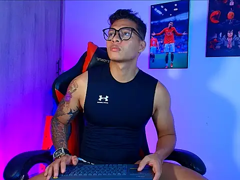 evan greey online show from 09-18-25, 03:47