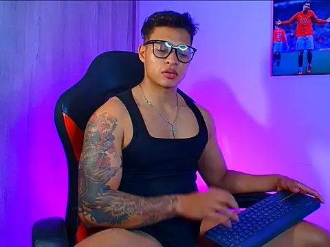 evan greey online show from 10-09-25, 03:48