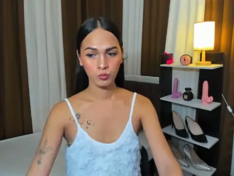 Sedictive Samantha online show from 10-26-25, 05:13