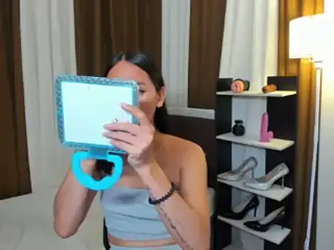 Sedictive Samantha online show from 11-18-25, 10:36