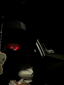 Snapshot of Rileyxxx69 chatting on 09-22-25, 04:14 Rileyxxx69 online show from 09-22-25, 04:14