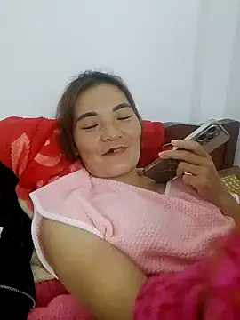 phuongxinhxan online show from 11-18-25, 02:43