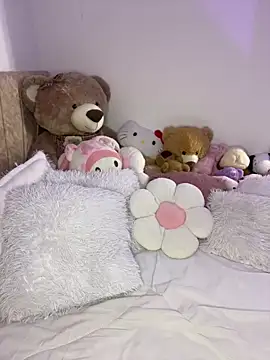 Snapshot of Mericute_ chatting on 02-05-26, 02:05 Mericute online show from 02-05-26, 02:05