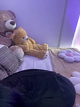 Snapshot of Mericute_ chatting on 03-18-26, 01:42 Mericute online show from 03-18-26, 01:42