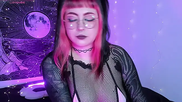 Hallucigenia  online show from 12-17-25, 08:48