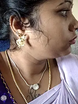 sweetqueen143 online show from 09-26-25, 03:10