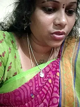 sweetqueen143 online show from 09-29-25, 03:06