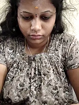 sweetqueen143 online show from 10-01-25, 05:02