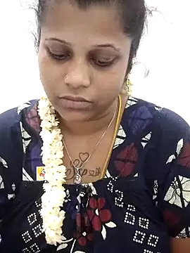 sweetqueen143 online show from 04-11-26, 06:34