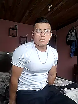 Snapshot of Pippe_ByO chatting on 09-20-25, 08:10 Pippe ByO online show from 09-20-25, 08:10