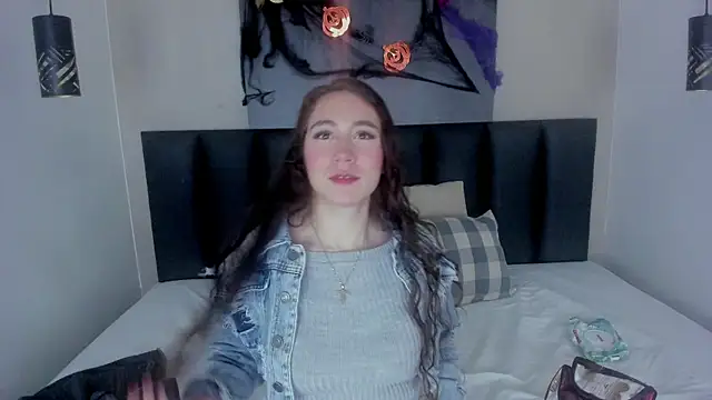 MyApril   online show from 10-31-25, 11:33