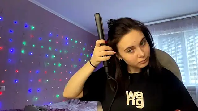 MollyPartey online show from 10-14-25, 10:16