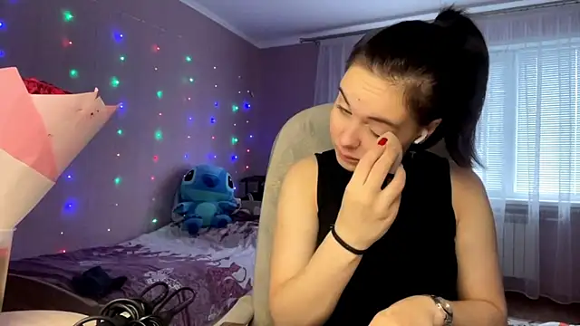 MollyPartey online show from 10-17-25, 10:07