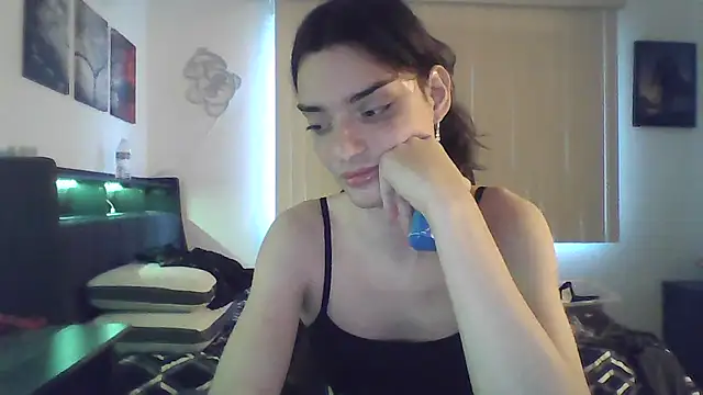 Snapshot of Luna_Samosienko chatting on 09-30-25, 11:10 Luna Samosienko online show from 09-30-25, 11:10