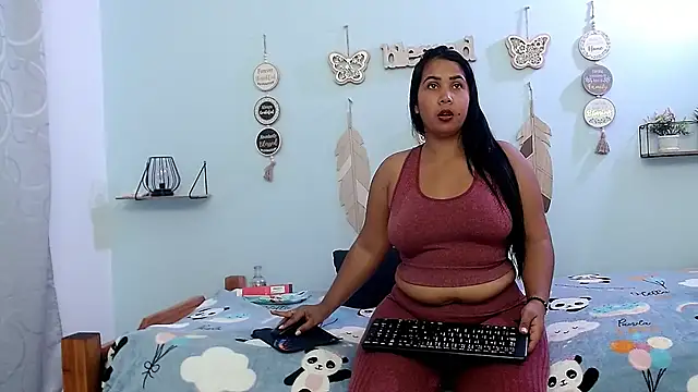 Snapshot of evannesanicol08 chatting on 10-11-25, 02:48 evannesanicol08 online show from 10-11-25, 02:48