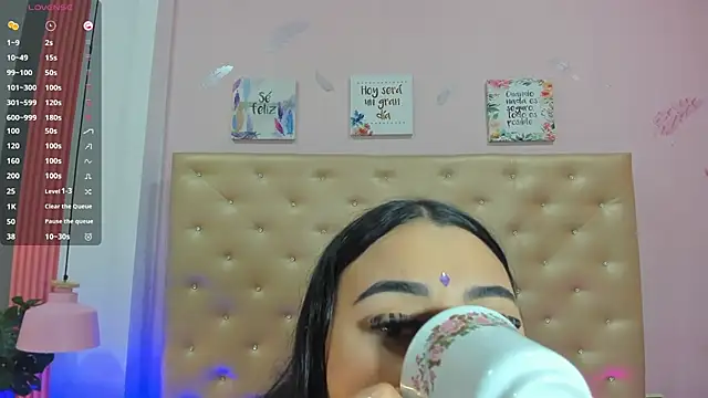 Snapshot of _jade_01 chatting on 12-05-25, 12:47 jade 01 online show from 12-05-25, 12:47