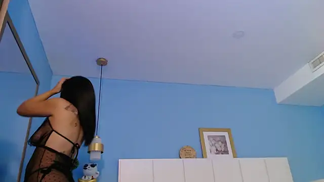 PenelopeBond online show from 09-26-25, 01:04