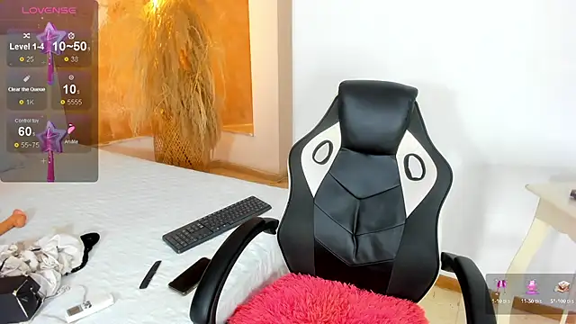 Snapshot of ZOE_ROSE4 chatting on 10-07-25, 07:33 ZOE ROSE4 online show from 10-07-25, 07:33