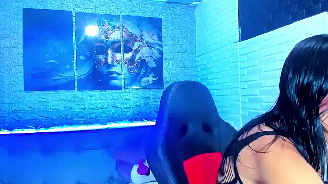 Snapshot of DulceMystery chatting on 10-19-25, 03:51 DulceMystery online show from 10-19-25, 03:51