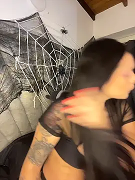 liahouses online show from 10-27-25, 11:20